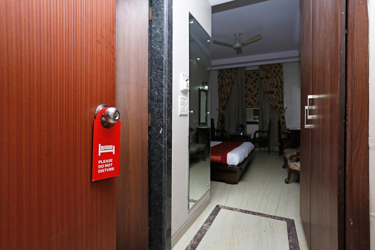 Oyo 5401 Hotel Mid Town Nuova Delhi Esterno foto