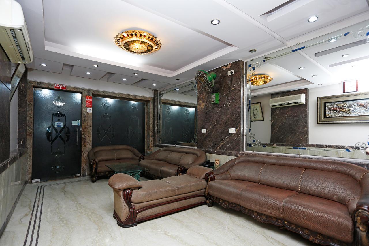 Oyo 5401 Hotel Mid Town Nuova Delhi Esterno foto