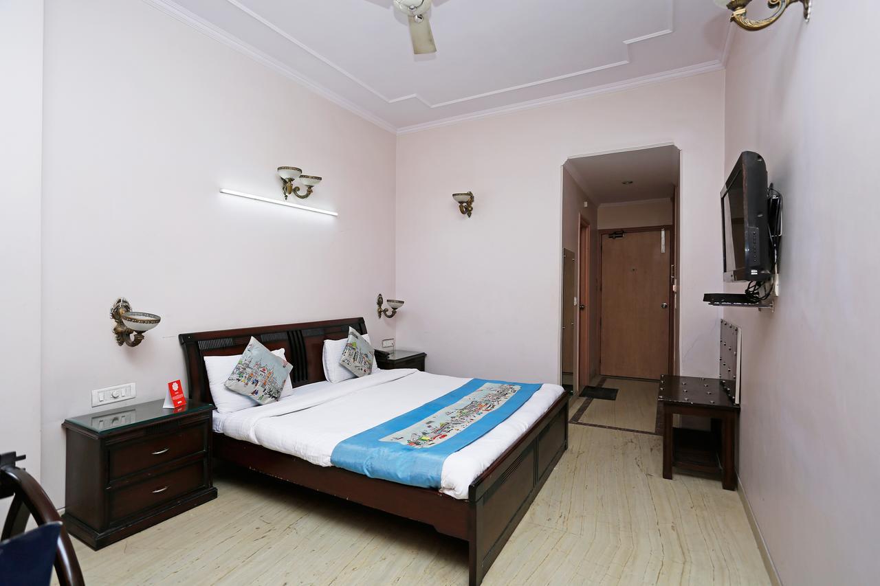 Oyo 5401 Hotel Mid Town Nuova Delhi Esterno foto
